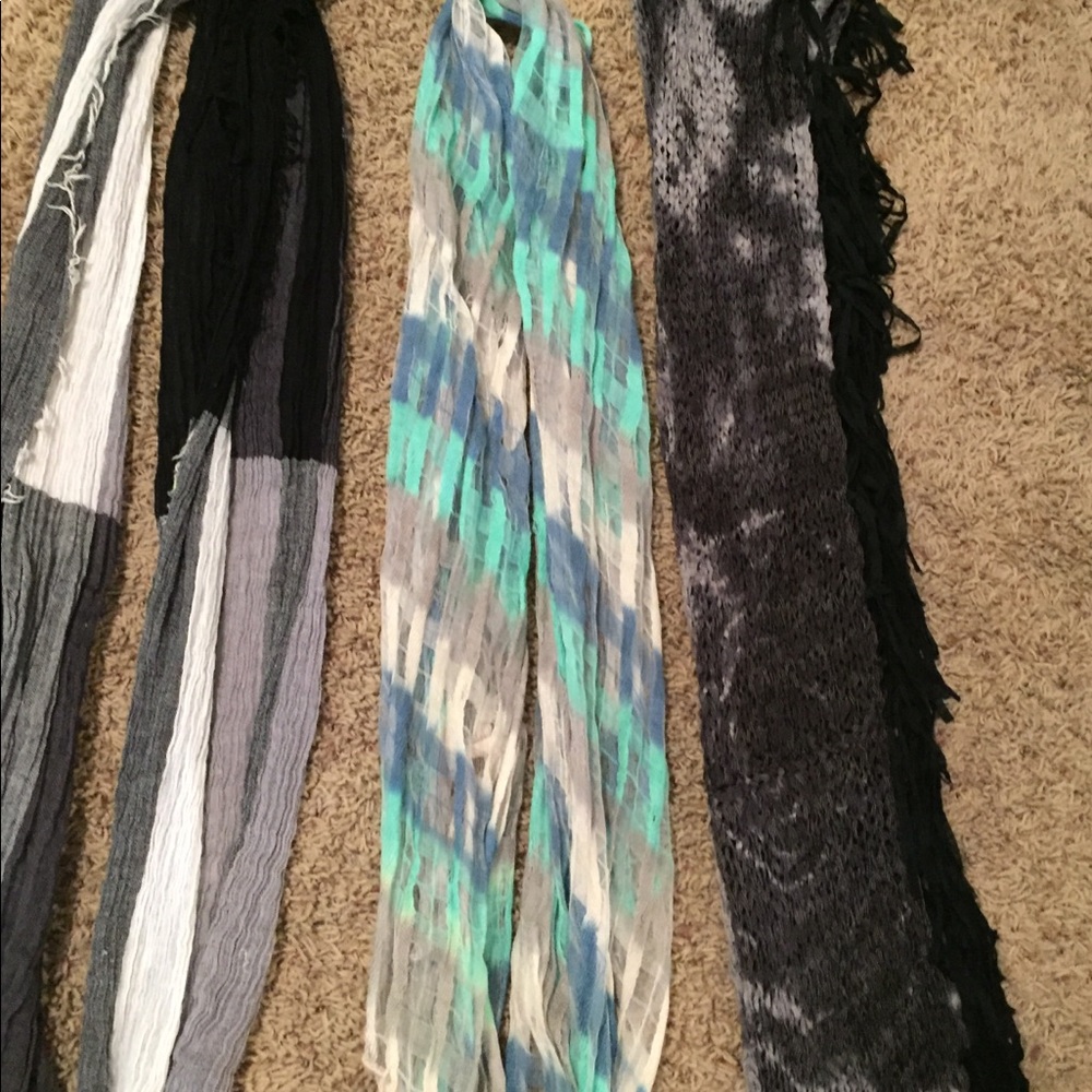 Scarves - Picture 2 of 4